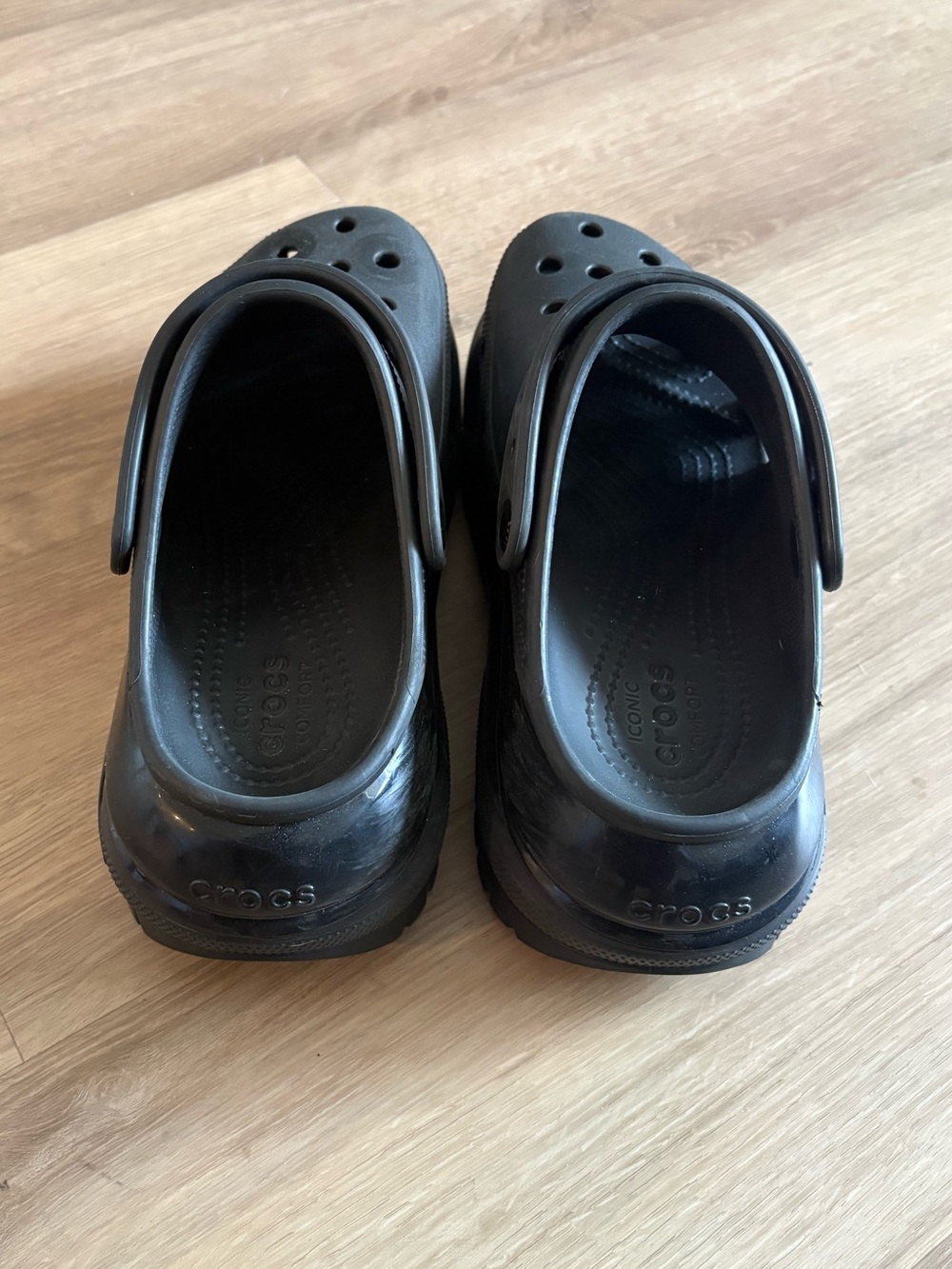 Platform Crocs - Picture 3 of 4
